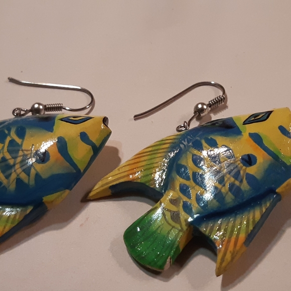 Jewelry Earrings - Picture 4 of 4